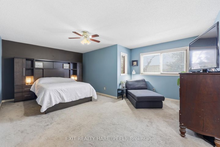 Photo 10 at 77 Lord Simcoe Drive, Westgate, Brampton