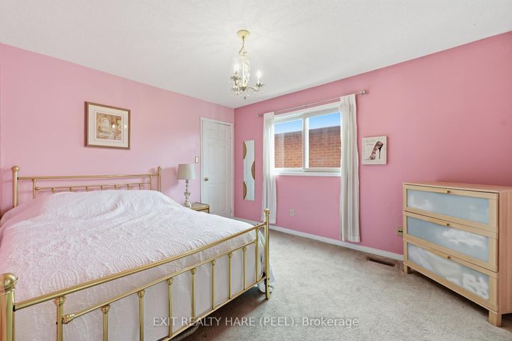 Photo 12 at 77 Lord Simcoe Drive, Westgate, Brampton