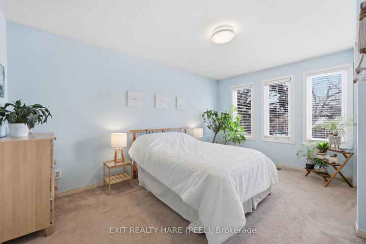 Photo 14 at 77 Lord Simcoe Drive, Westgate, Brampton