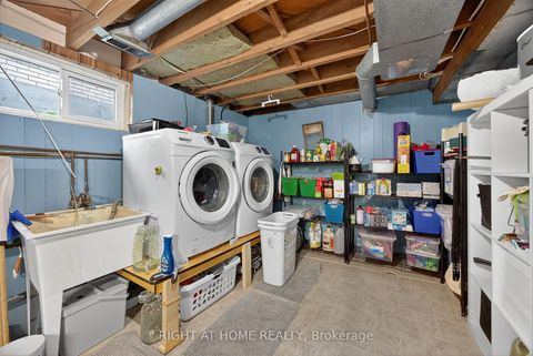 Photo 18 at 25 Thomson Street, Queen's Park, Barrie