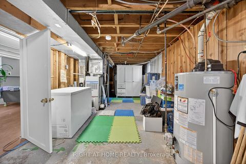 Photo 19 at 25 Thomson Street, Queen's Park, Barrie