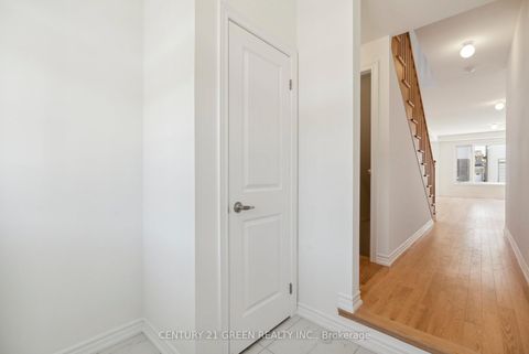 Photo 7 at 41 Durham Avenue, Rural Barrie Southeast, Barrie