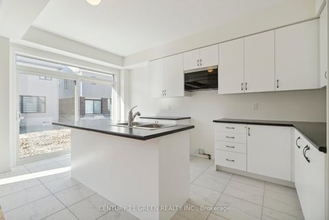 Photo 15 at 41 Durham Avenue, Rural Barrie Southeast, Barrie