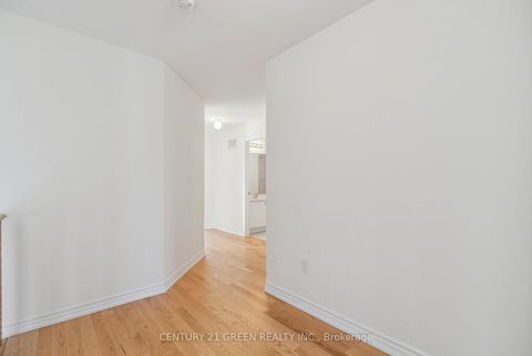 Photo 21 at 41 Durham Avenue, Rural Barrie Southeast, Barrie