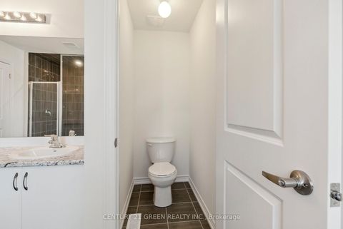 Photo 38 at 41 Durham Avenue, Rural Barrie Southeast, Barrie