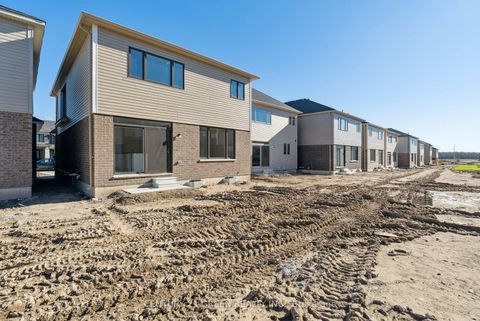 Photo 41 at 41 Durham Avenue, Rural Barrie Southeast, Barrie