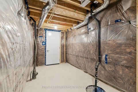 Photo 44 at 41 Durham Avenue, Rural Barrie Southeast, Barrie