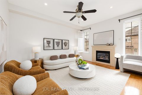 Photo 6 at 3 Mansard Drive, Jefferson, Richmond Hill