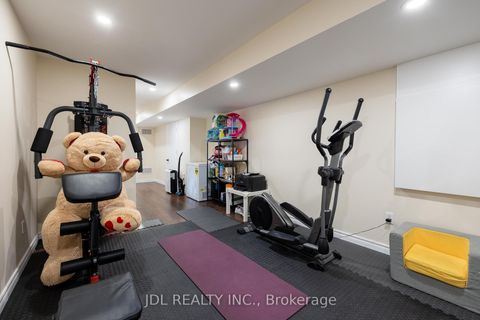 Photo 41 at 3 Mansard Drive, Jefferson, Richmond Hill