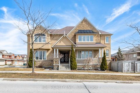 Photo 48 at 3 Mansard Drive, Jefferson, Richmond Hill