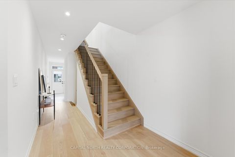 Photo 6 at 32 Holyrood Crescent, Kleinburg, Vaughan