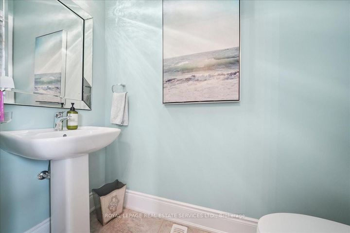 Photo 5 at 63 Edinburgh Drive, Bram West, Brampton