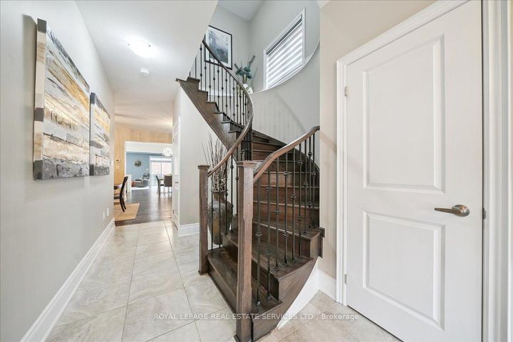 Photo 6 at 63 Edinburgh Drive, Bram West, Brampton