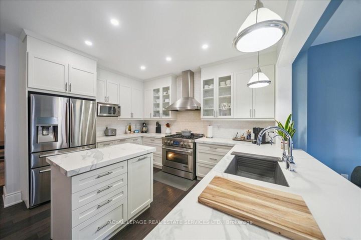 Photo 9 at 63 Edinburgh Drive, Bram West, Brampton