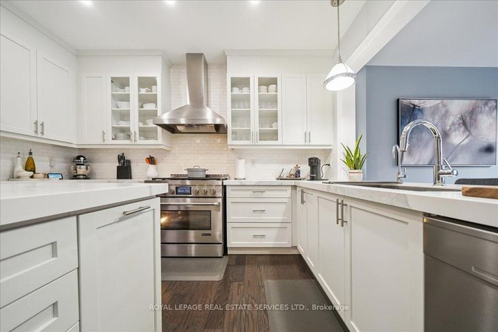 Photo 10 at 63 Edinburgh Drive, Bram West, Brampton