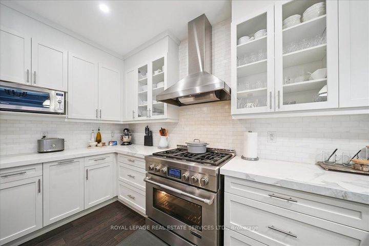 Photo 11 at 63 Edinburgh Drive, Bram West, Brampton