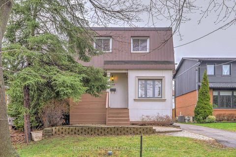 Photo 1 at 188 Maplehurst Avenue, Willowdale East, Toronto