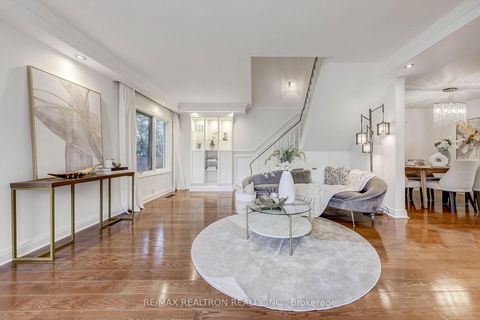 Photo 10 at 188 Maplehurst Avenue, Willowdale East, Toronto