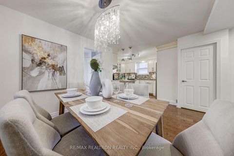 Photo 15 at 188 Maplehurst Avenue, Willowdale East, Toronto