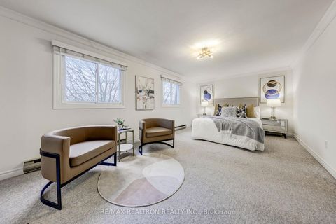 Photo 28 at 188 Maplehurst Avenue, Willowdale East, Toronto