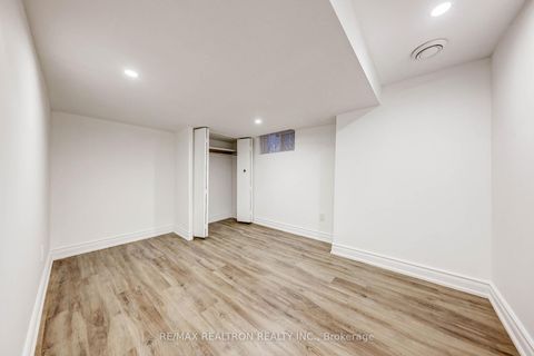 Photo 37 at 188 Maplehurst Avenue, Willowdale East, Toronto