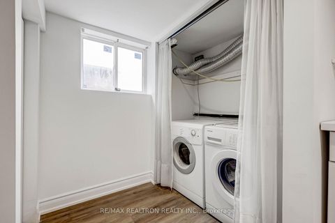 Photo 38 at 188 Maplehurst Avenue, Willowdale East, Toronto