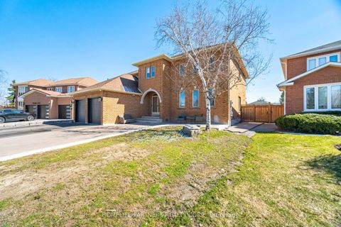 Photo 1 at 27 Marconi Avenue, East Woodbridge, Vaughan