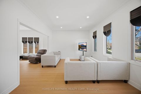 Photo 6 at 27 Marconi Avenue, East Woodbridge, Vaughan