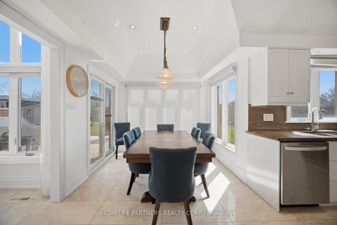 Photo 16 at 27 Marconi Avenue, East Woodbridge, Vaughan