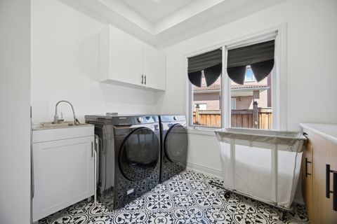 Photo 30 at 27 Marconi Avenue, East Woodbridge, Vaughan