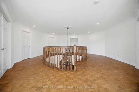 Photo 32 at 27 Marconi Avenue, East Woodbridge, Vaughan