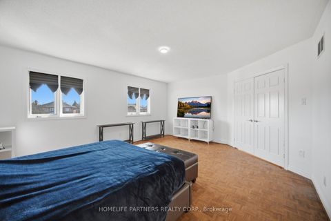 Photo 34 at 27 Marconi Avenue, East Woodbridge, Vaughan