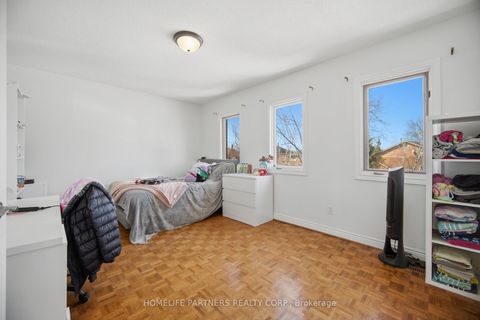 Photo 40 at 27 Marconi Avenue, East Woodbridge, Vaughan