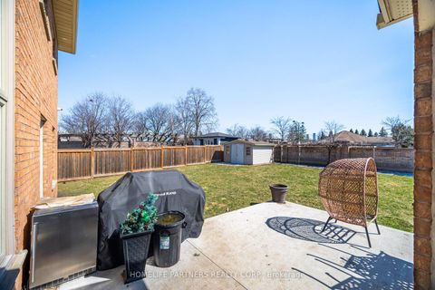 Photo 43 at 27 Marconi Avenue, East Woodbridge, Vaughan