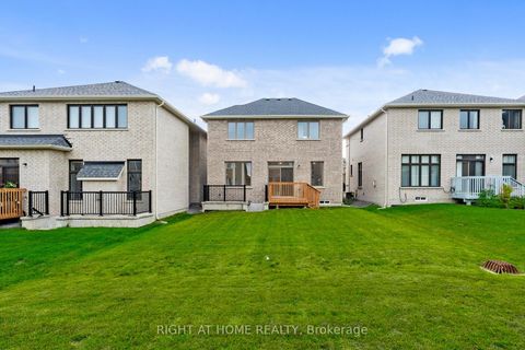 Photo 32 at 40 Ainslie Hill Crescent, Sutton & Jackson's Point, Georgina