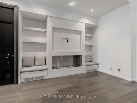 Photo 11 at 15 - 850 Richmond Street W, Niagara, Toronto