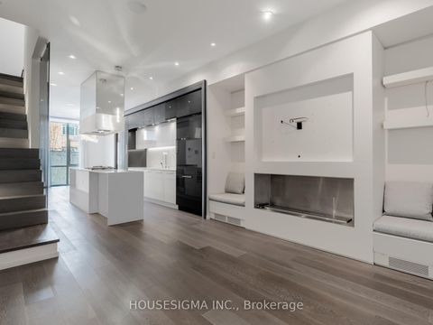 Photo 12 at 15 - 850 Richmond Street W, Niagara, Toronto