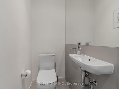 Photo 23 at 15 - 850 Richmond Street W, Niagara, Toronto