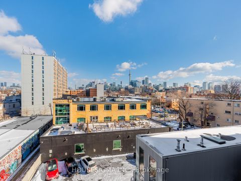 Photo 29 at 15 - 850 Richmond Street W, Niagara, Toronto