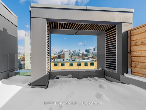 Photo 33 at 15 - 850 Richmond Street W, Niagara, Toronto