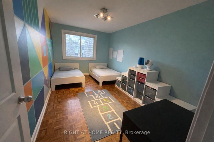 Photo 10 at 22 - 6 Glade Carse Way, Branson, Toronto