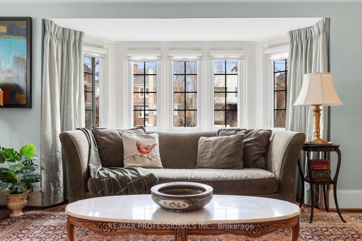 Photo 5 at 85 Sherwood Avenue, Mount Pleasant East, Toronto