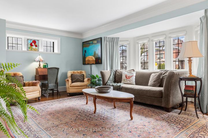 Photo 6 at 85 Sherwood Avenue, Mount Pleasant East, Toronto