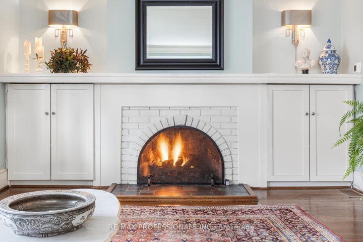 Photo 8 at 85 Sherwood Avenue, Mount Pleasant East, Toronto