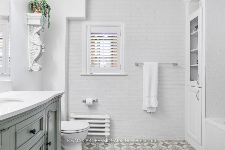 Photo 34 at 85 Sherwood Avenue, Mount Pleasant East, Toronto