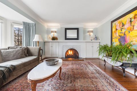 Photo 7 at 85 Sherwood Avenue, Mount Pleasant East, Toronto