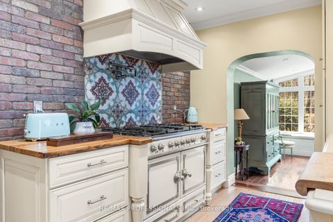 Photo 16 at 85 Sherwood Avenue, Mount Pleasant East, Toronto