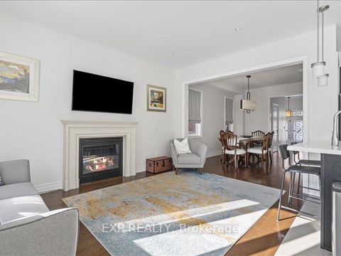 Photo 1 at 7 Goldthread Terrace, Bathurst Manor, Toronto