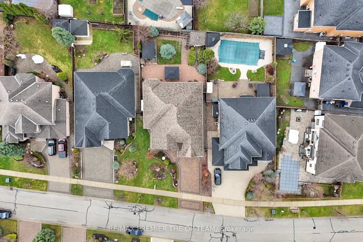 Photo 49 at 165 Novaview Crescent, East Woodbridge, Vaughan