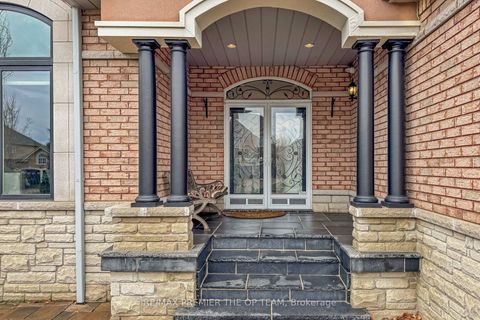 Photo 5 at 165 Novaview Crescent, East Woodbridge, Vaughan